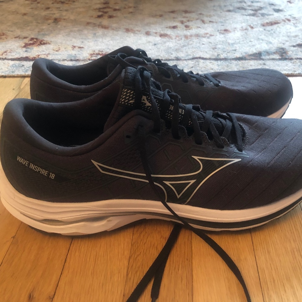 Men’s 13 Mizuno Wave Inspire 18